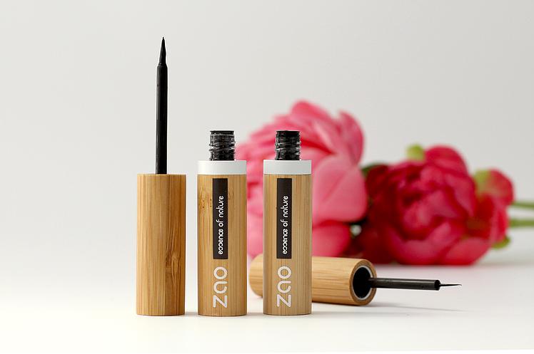 Photo d'eye liner ZAO